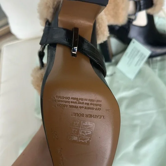 NWT Virgil Abloh (creative director of Louis Vuitton) Off-White